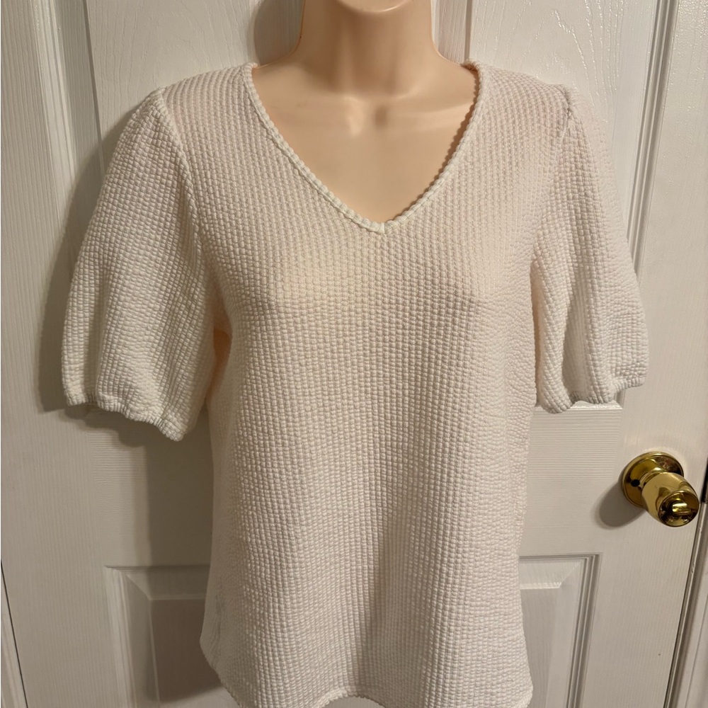 Green Envelope  Los Angeles White top size M Waffle Knit